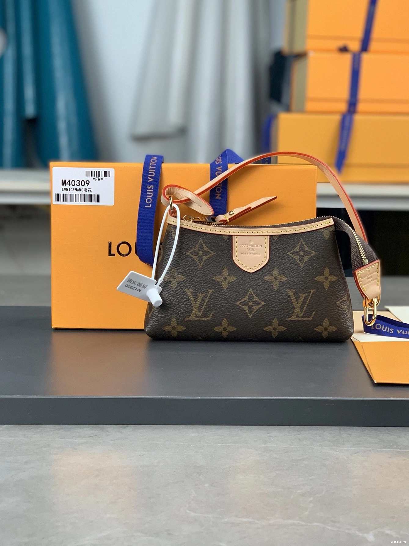 WIS LOUIS Delightful Mini Monogram Pouch VUITTON Pochette 0813
